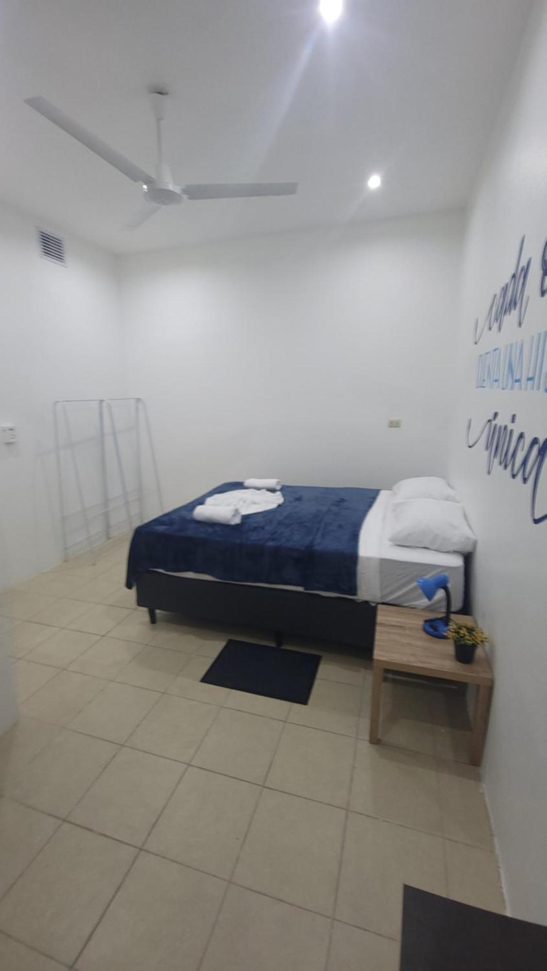 Surfo House Hotel & Hostel 타마린도 외부 사진