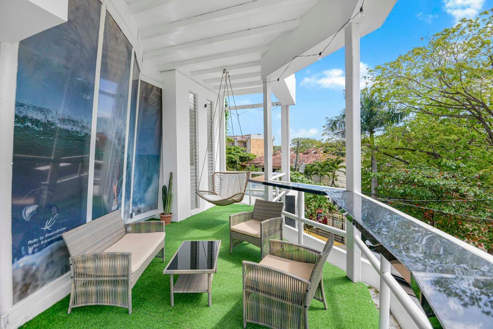 Surfo House Hotel & Hostel 타마린도 외부 사진
