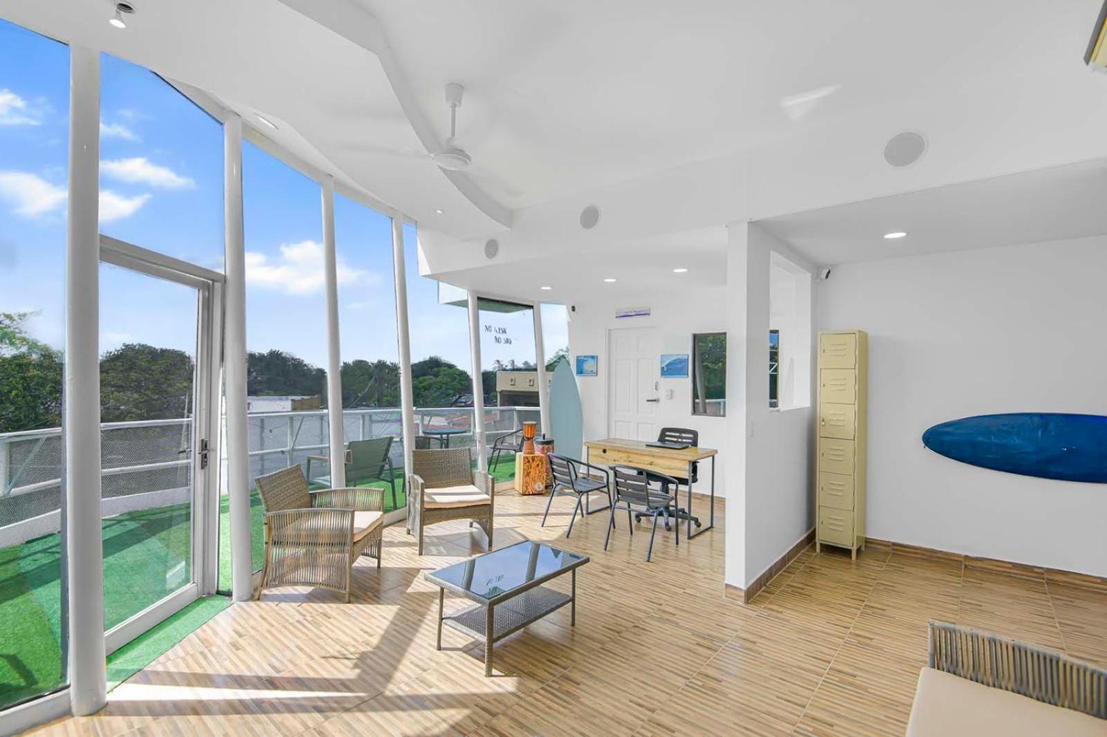 Surfo House Hotel & Hostel 타마린도 외부 사진