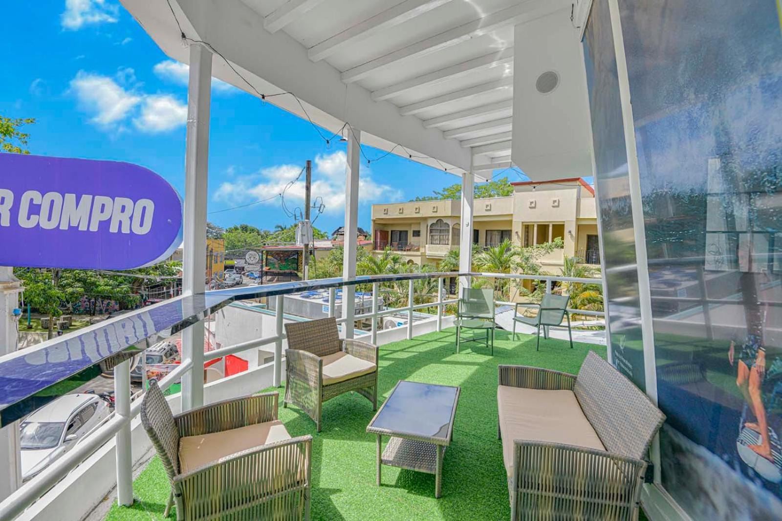 Surfo House Hotel & Hostel 타마린도 외부 사진