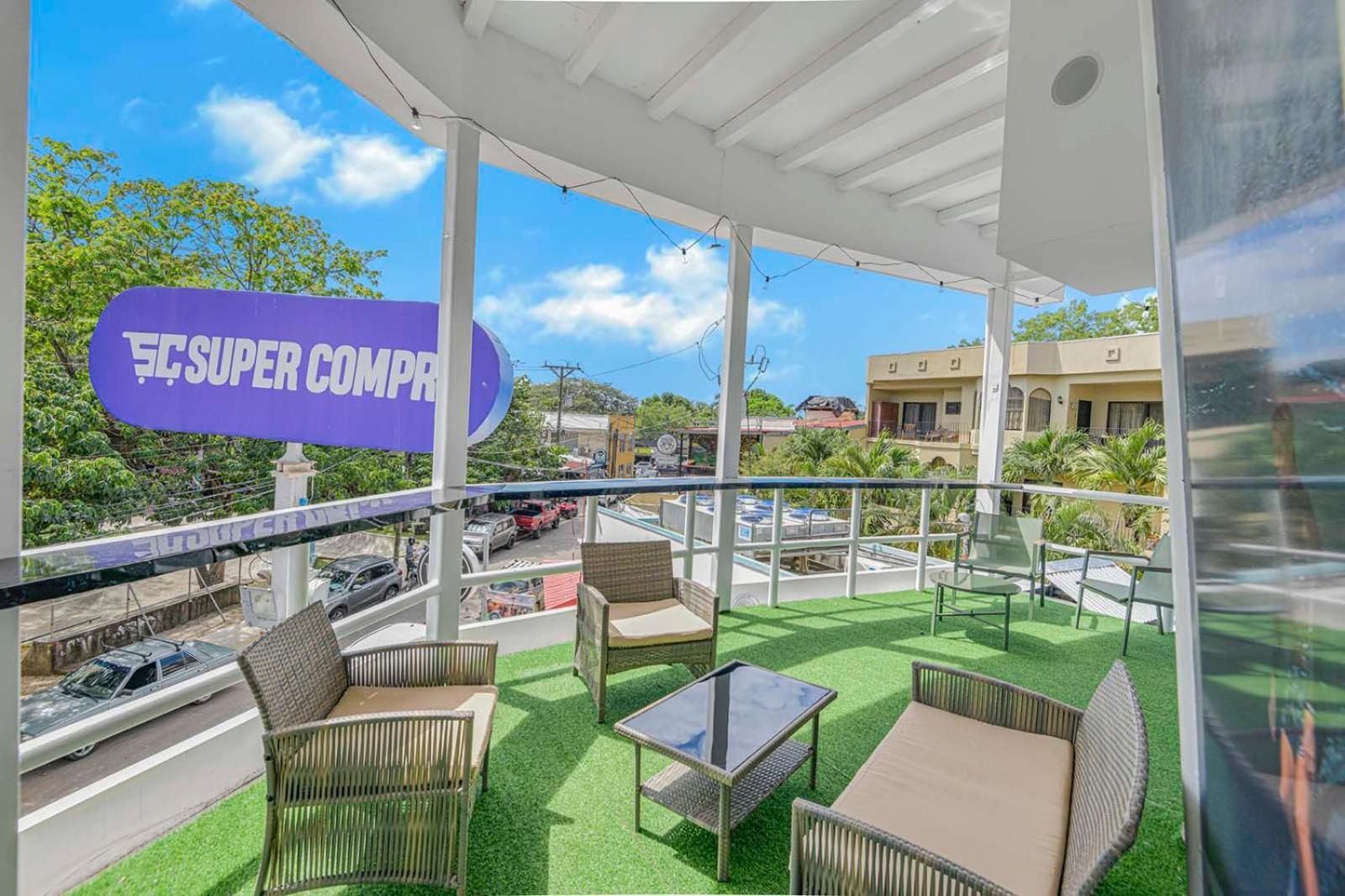 Surfo House Hotel & Hostel 타마린도 외부 사진